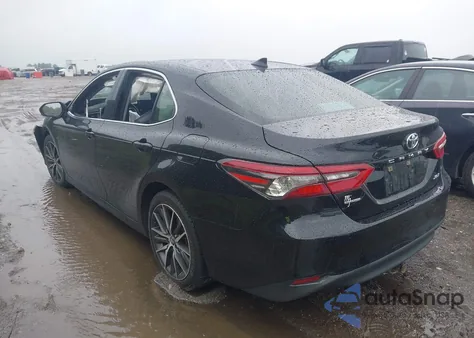 2022 Toyota Camry Xle из США, поврежденный, VIN 4T1F11AK8NU076638